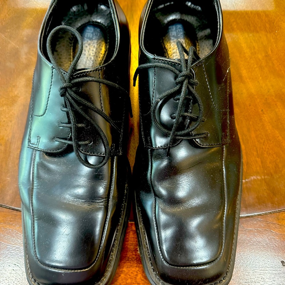 Kenneth Cole Men’s Shoes Size 9